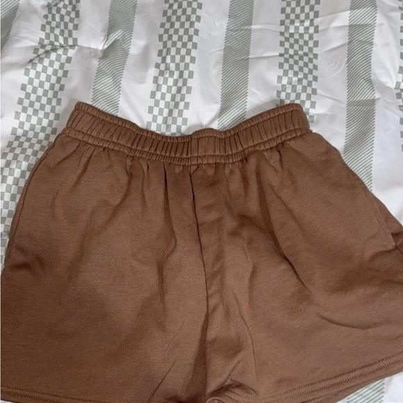 No Boundaries Brown Women's Shorts - Picture 1 of 1